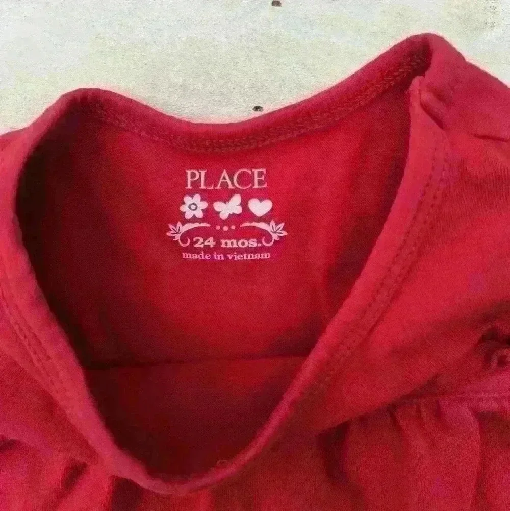 Children's Place Toddler Girl Long Sleeve Ruffle Pocket Knit Top Size 24 Months